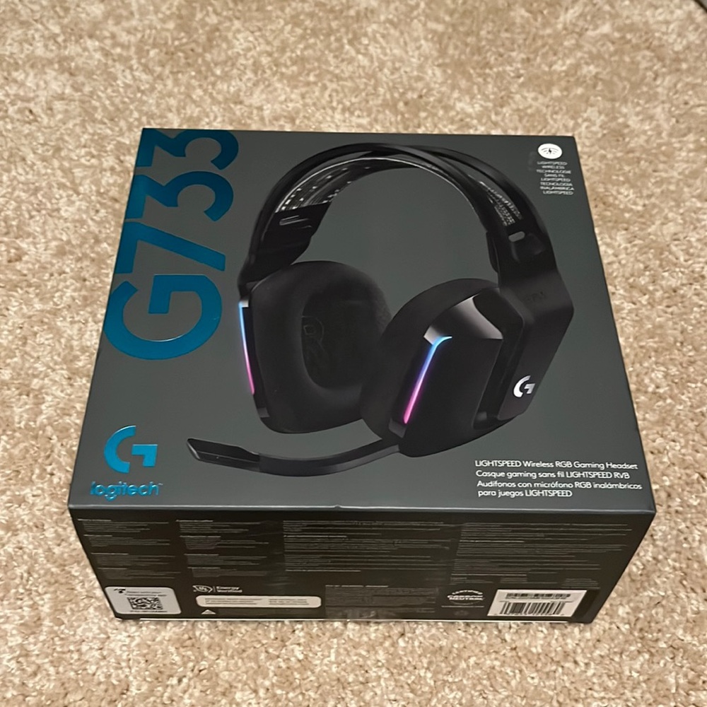 Logitech G733 wireless RGB gaming headset